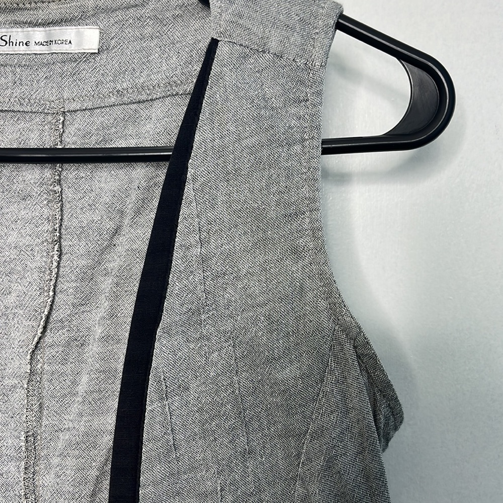 Vest - Picture 4 of 5